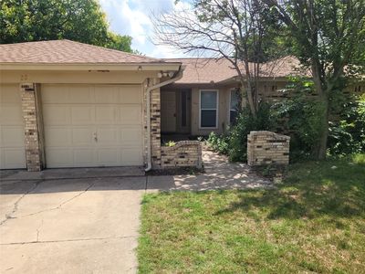 220 Rhineland Rd, Benbrook, TX, 76126