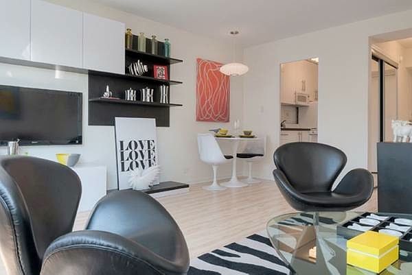 2nd image of 119 S Normandie Ave APT 8