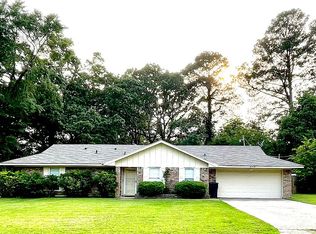 8564 Meadow Parkway Dr, Shreveport, LA 71108