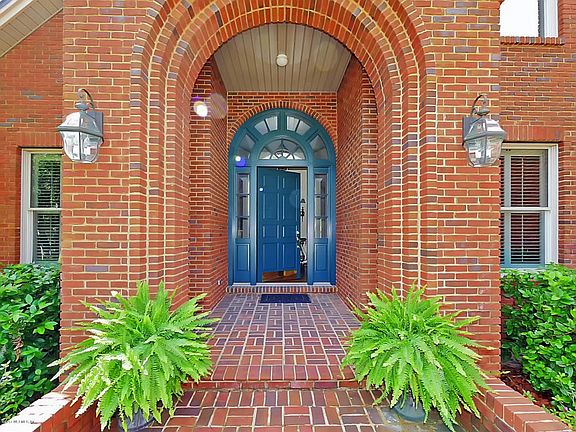 Covered Entryway