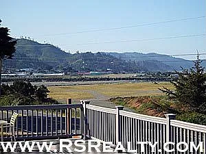 94025 Wedderburn Loop photo 1