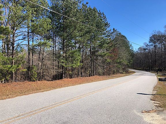 Over 600 feet or road front