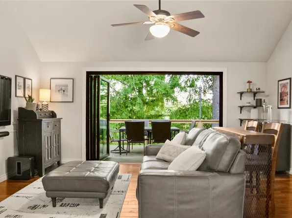 4017 239th Place SE, Sammamish, WA 98029