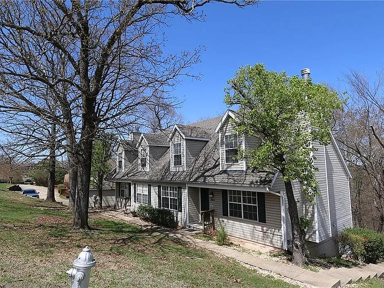 8864 Williams Rd — Photo 1