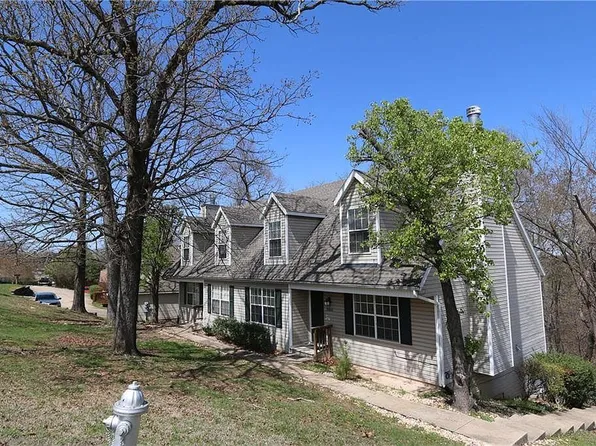 8864 Williams Rd, Rogers, AR 72756