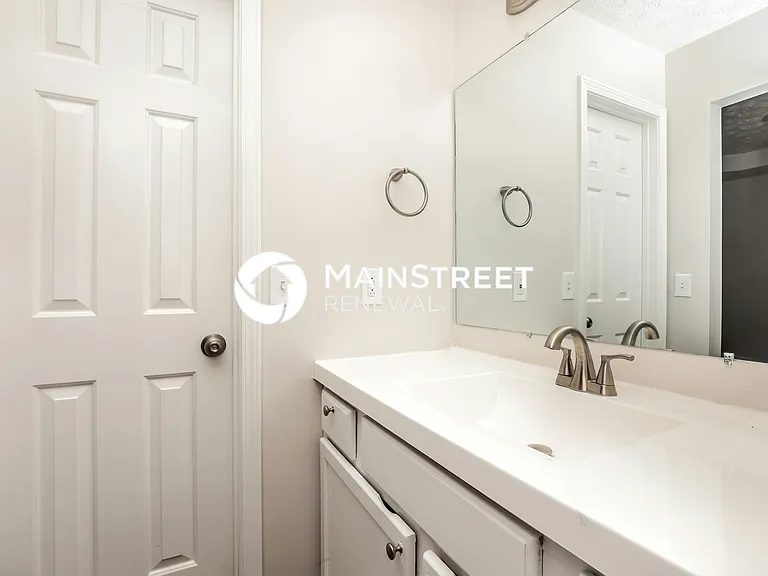Main Bathroom