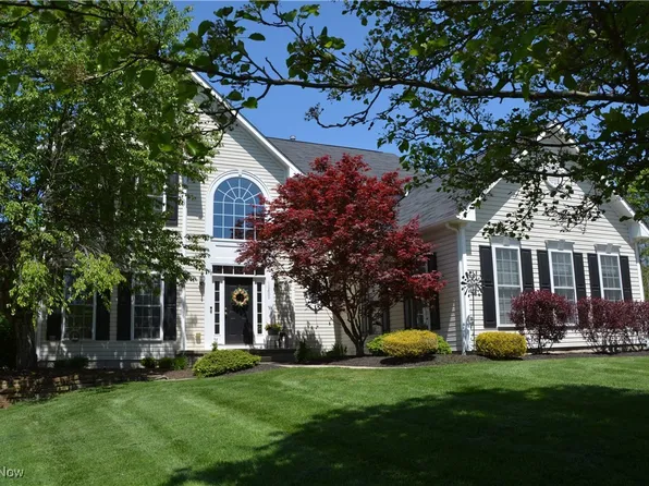 10800 Silver Tree Trl, North Royalton, OH 44133