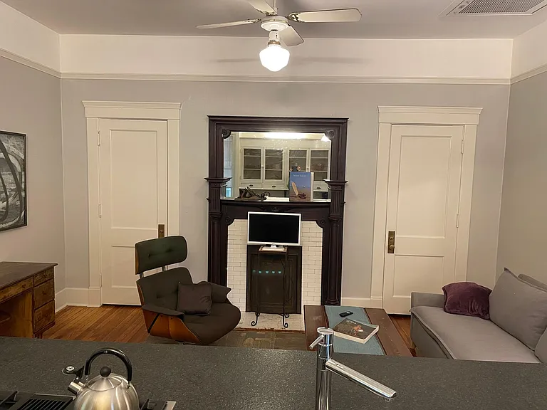 630 Linwood Ave NE #B — Photo 6