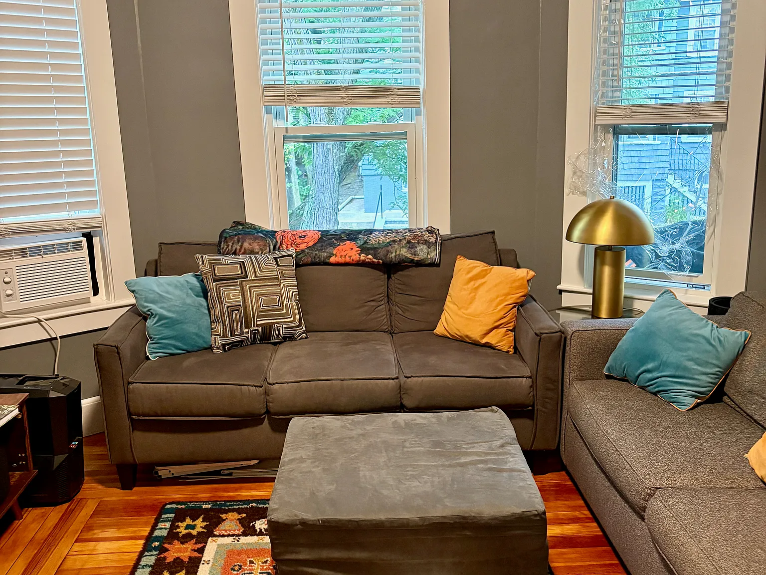 2 bed, 1100 sqft, $3,100 — Photo 1