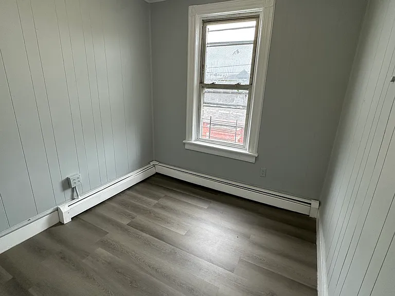 8 Garfield St #3 — Photo 5