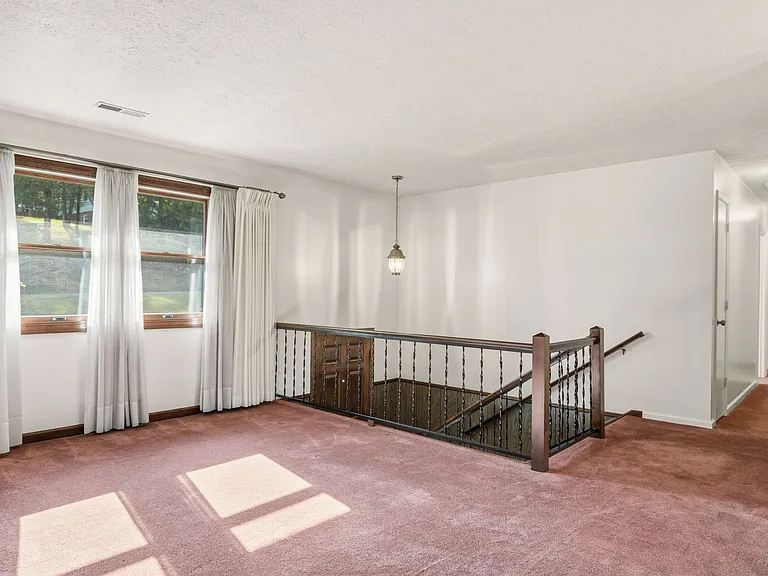 1721 Plank Dr — Photo 13
