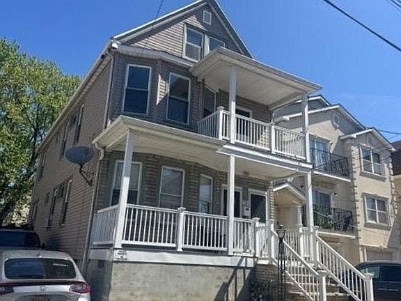 2nd image of 1023 William St