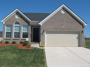 102 Quail Hollow Dr, Georgetown, KY 40324