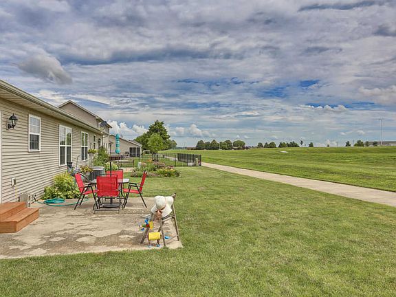 3rd image of 507 Prairie Lane Dr #1