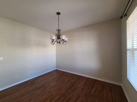 Family Room (Camera -- SW)