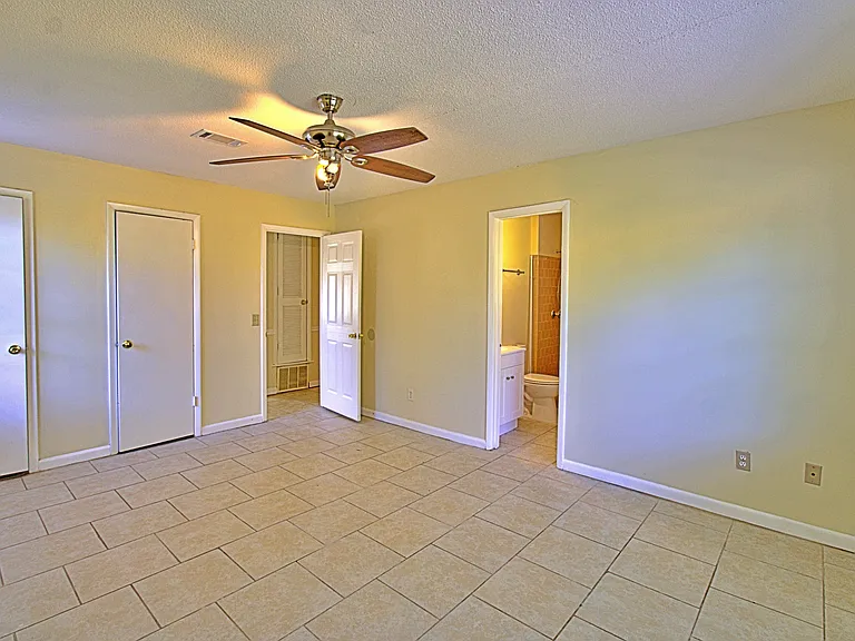 1040 Charles C Frasier Blvd — Photo 16