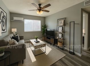 1730 G St APT 12, Lincoln, NE 68508