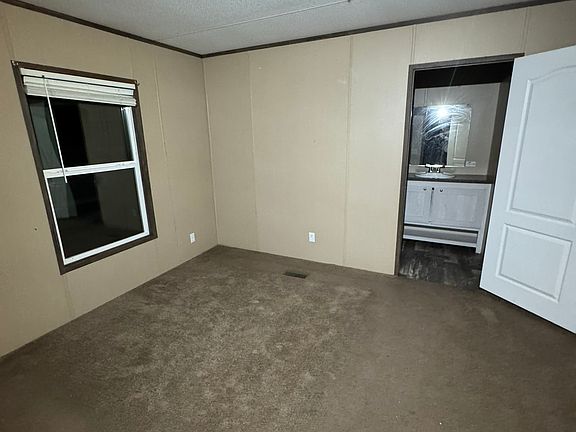 5th image of 655 S 23rd St Suite 46