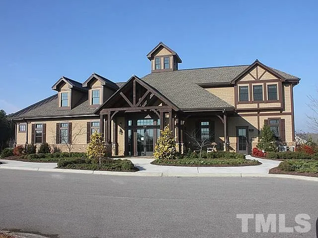 8526 Quarton Dr — Photo 16