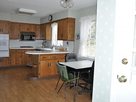 4th image of 525 Wyckoff Ave