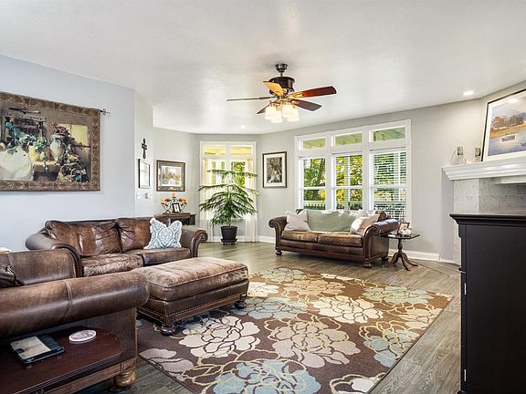 5th image of 3575 Ayres Holmes Ln