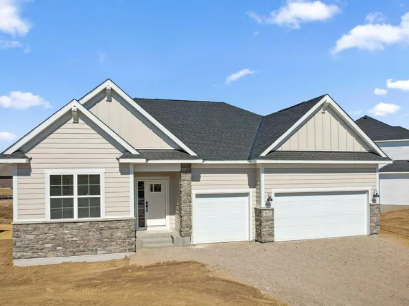 617 Haywood Dr, Lino Lakes, MN 55014