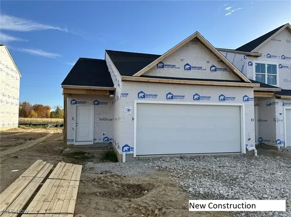 2684 Gala Rd NE, Louisville, OH 44641