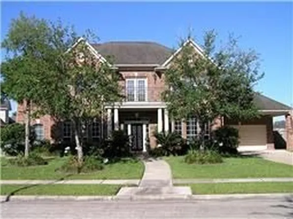 7434 Guinevere Dr, Sugar Land, TX 77479