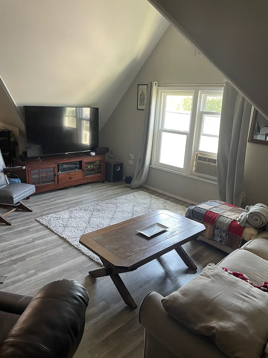 Building Photo - 2534 N Murray Ave #2