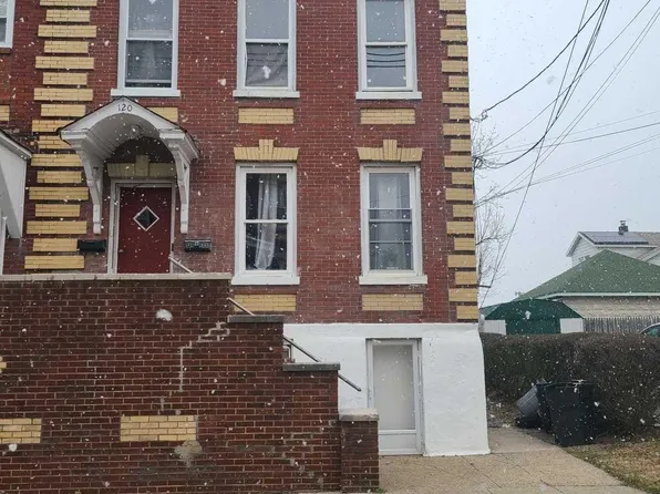 120 Leo Pl, Lodi, NJ 07644