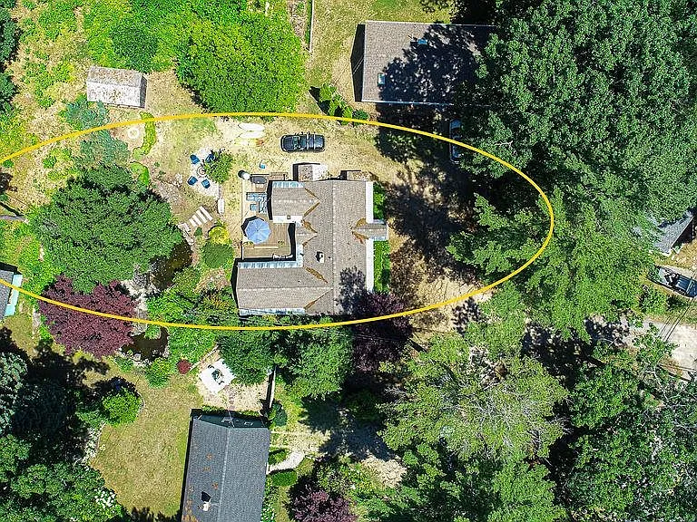 113 Wentworth Rd — Photo 38