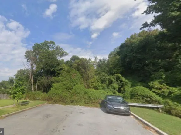 38 W Park Dr, Hyattsville, MD 20783