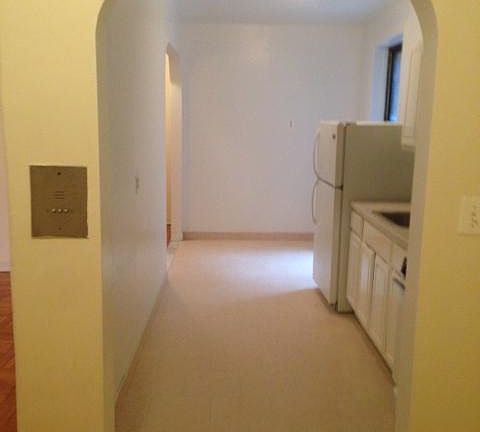 3rd image of 3951 46th St