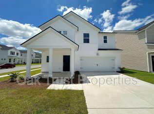 121 Old Grand St, Summerville, SC 29485