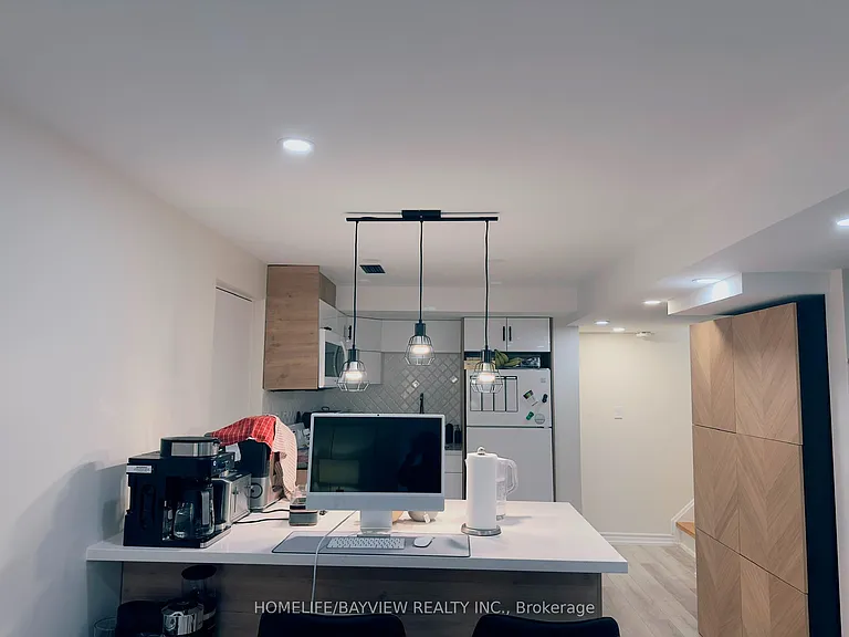 128 Adam Pl — Photo 2