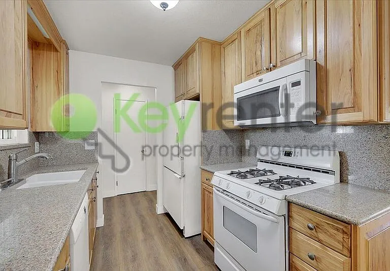 6140 Pinecreek Way — Photo 13