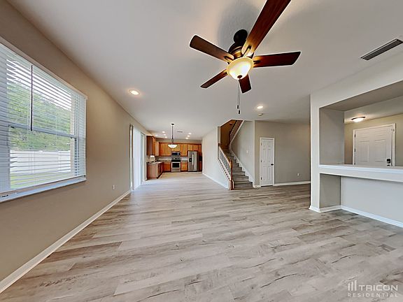 4th image of 2439 Brownwood Dr