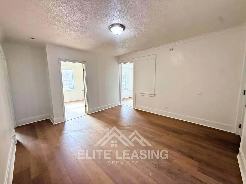 1438 Southwest Ave