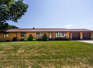 2340 Birchwood Dr, Dubuque, IA 52002