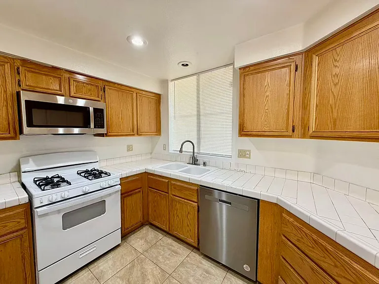 5155 W Tropicana Ave #B20-1045 — Photo 14