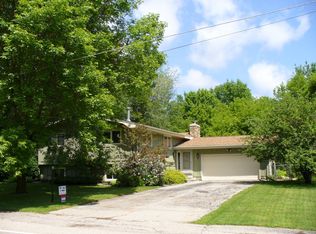 1520 Edwin St, Marinette, WI 54143