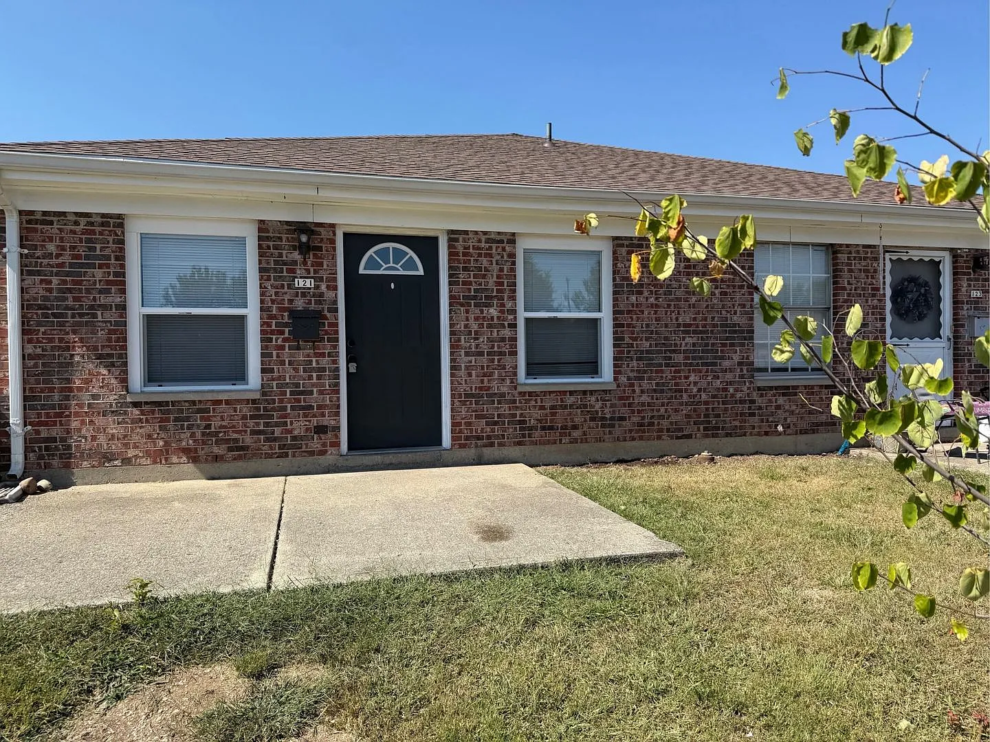 119-125 Orth Dr #45344 photo 1