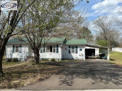 449 Oak St, Big Sandy, TN, 38221