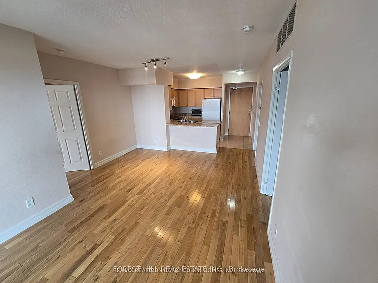 4968 Yonge St #3705 — Photo 12