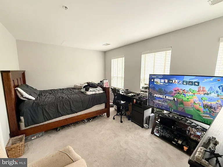 162 Barrett Pl — Photo 9