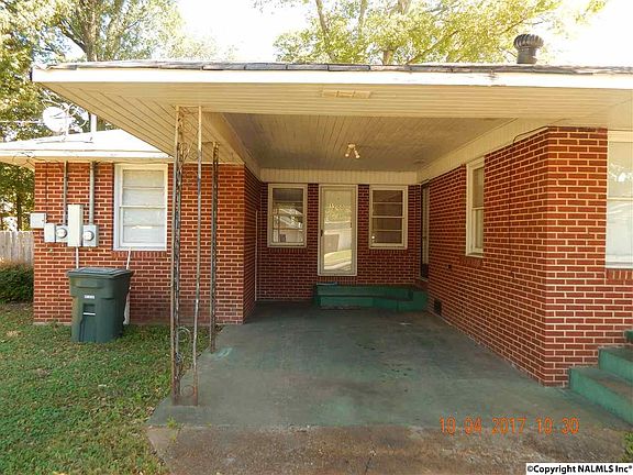 2nd image of 1200 Meadow Dr NW