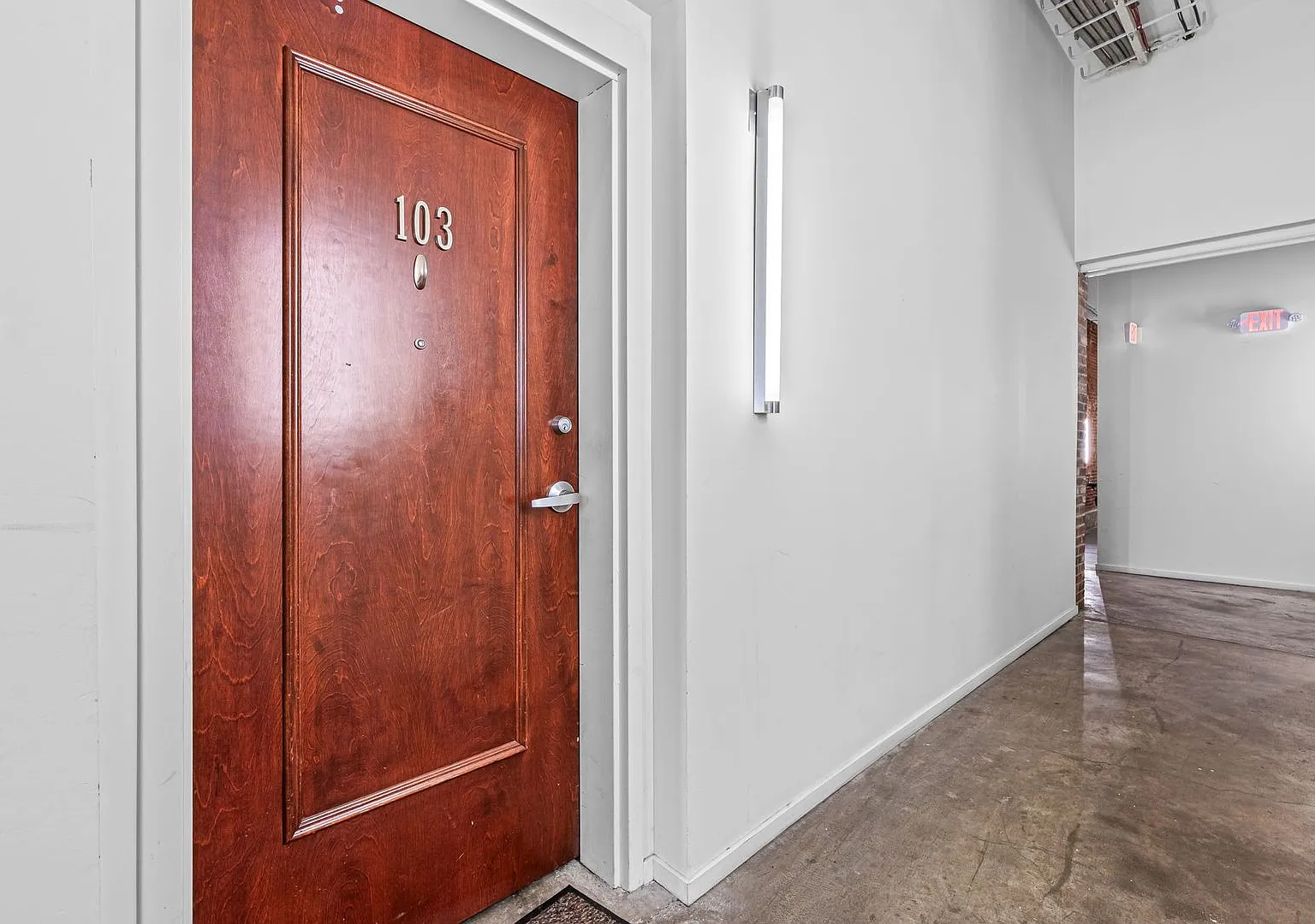 Fully Furnished 1-Bedroom in Lafayette Square | Utilities Included | 3, 6 & 9 Month Leases — Photo 3