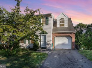 26 Park Ridge Dr, Elizabethtown, PA 17022