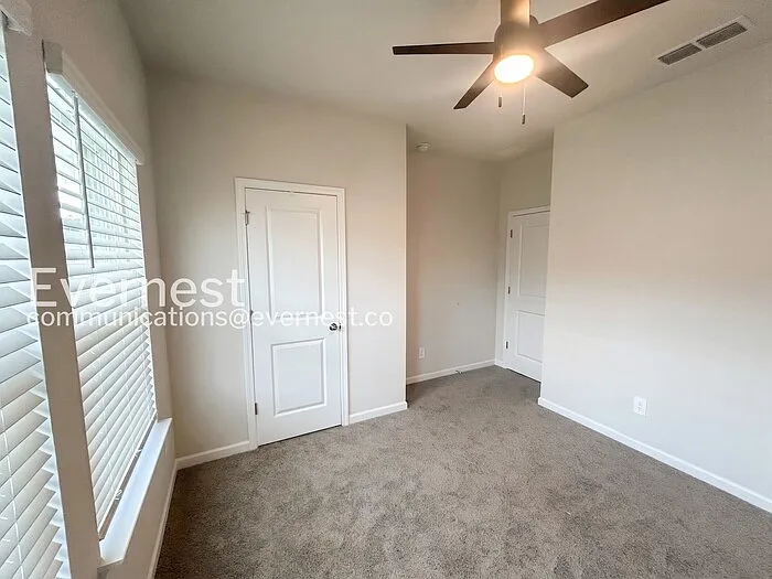 7762 Plymouth Dr — Photo 11