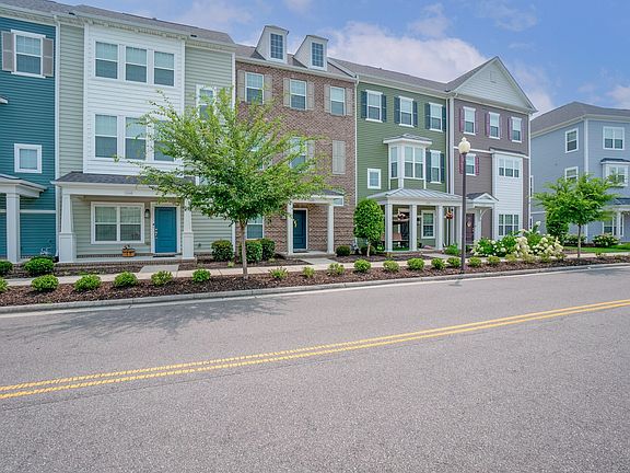 4th image of 1648 Beckenham Way #1